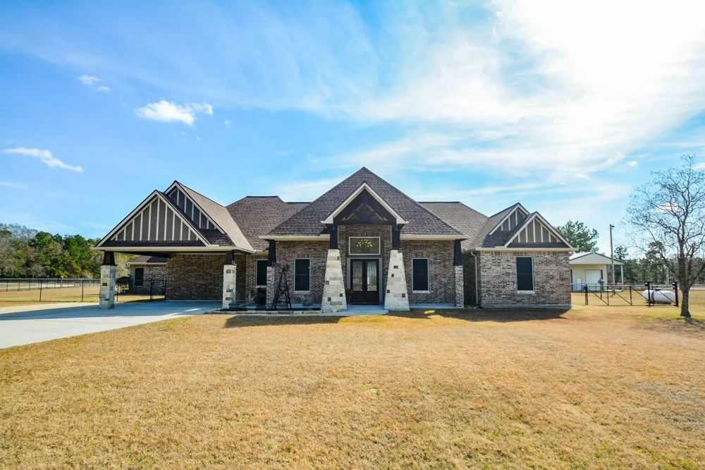 16173 Oaklawn Drive Splendora, TX 77372
