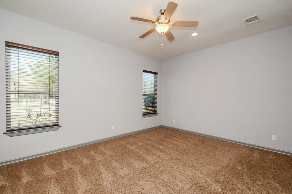 16173 Oaklawn Drive Splendora, TX 77372