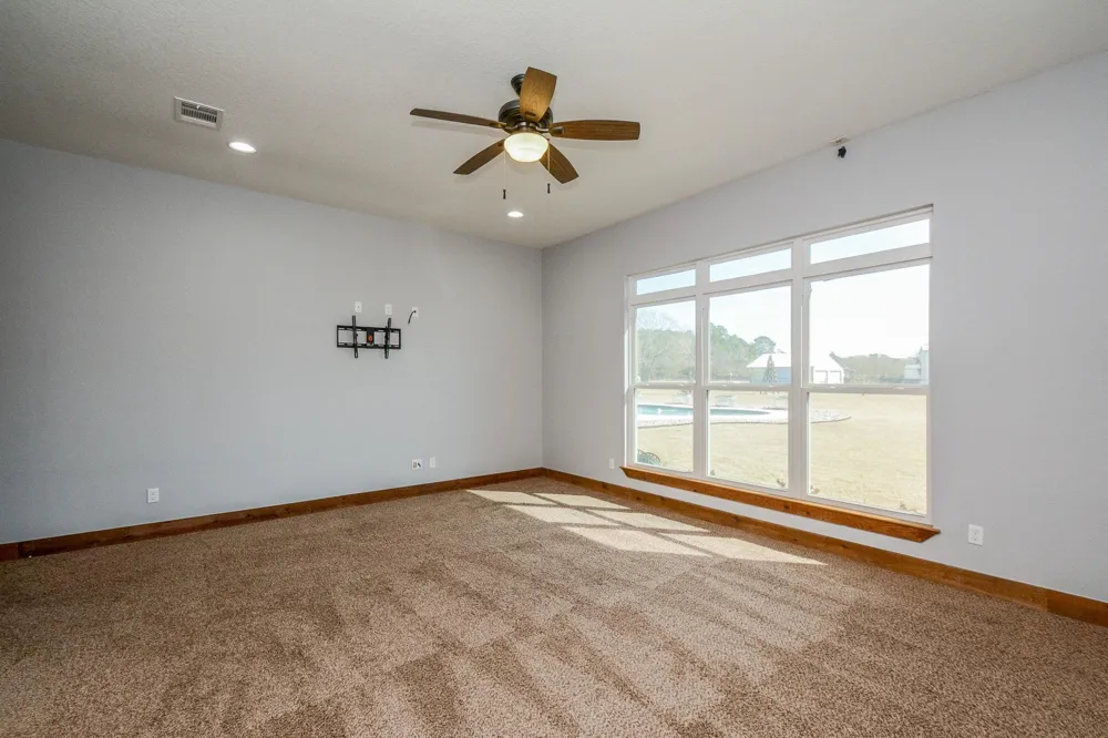 16173 Oaklawn Drive Splendora, TX 77372