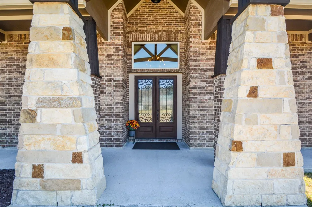 16173 Oaklawn Drive Splendora, TX 77372