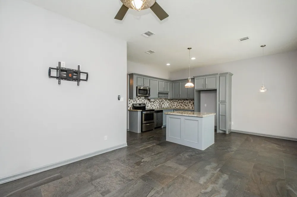 16173 Oaklawn Drive Splendora, TX 77372