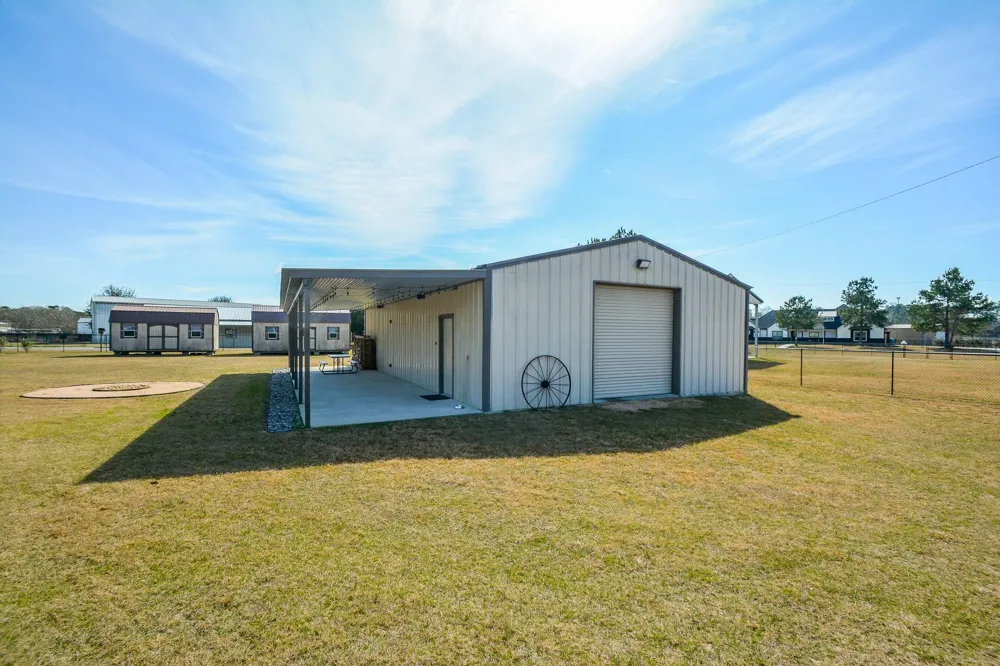 16173 Oaklawn Drive Splendora, TX 77372