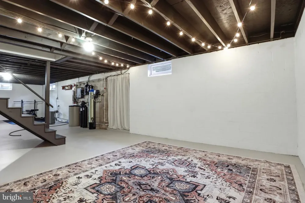 1724 JEFFERSON ROAD Spring Grove, PA 17362