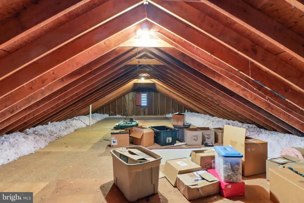 1724 JEFFERSON ROAD Spring Grove, PA 17362