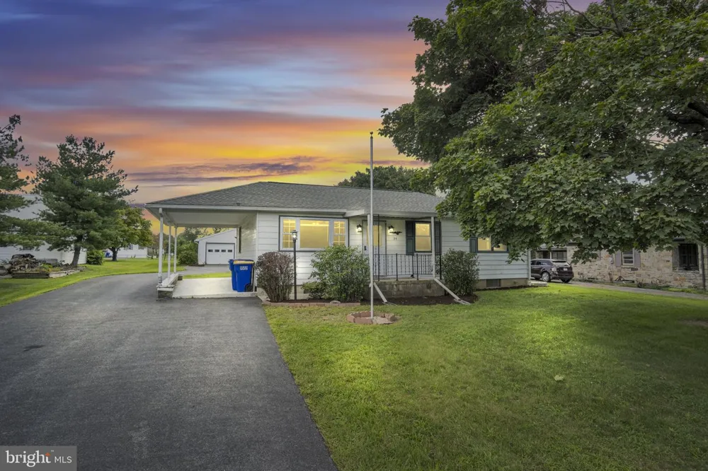 34 WAGNER DRIVE Carlisle, PA 17013