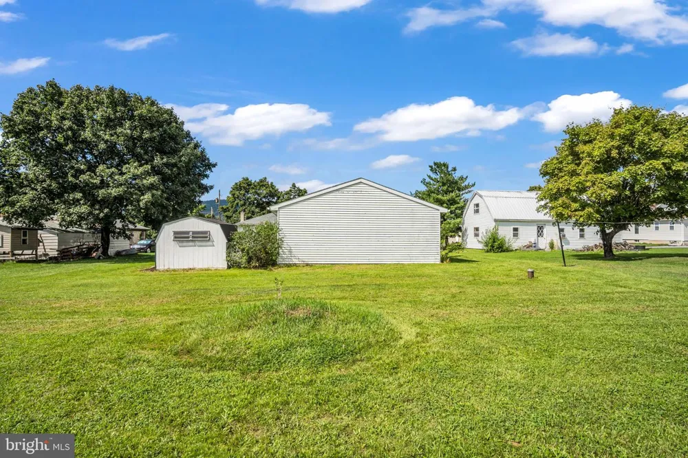 34 WAGNER DRIVE Carlisle, PA 17013