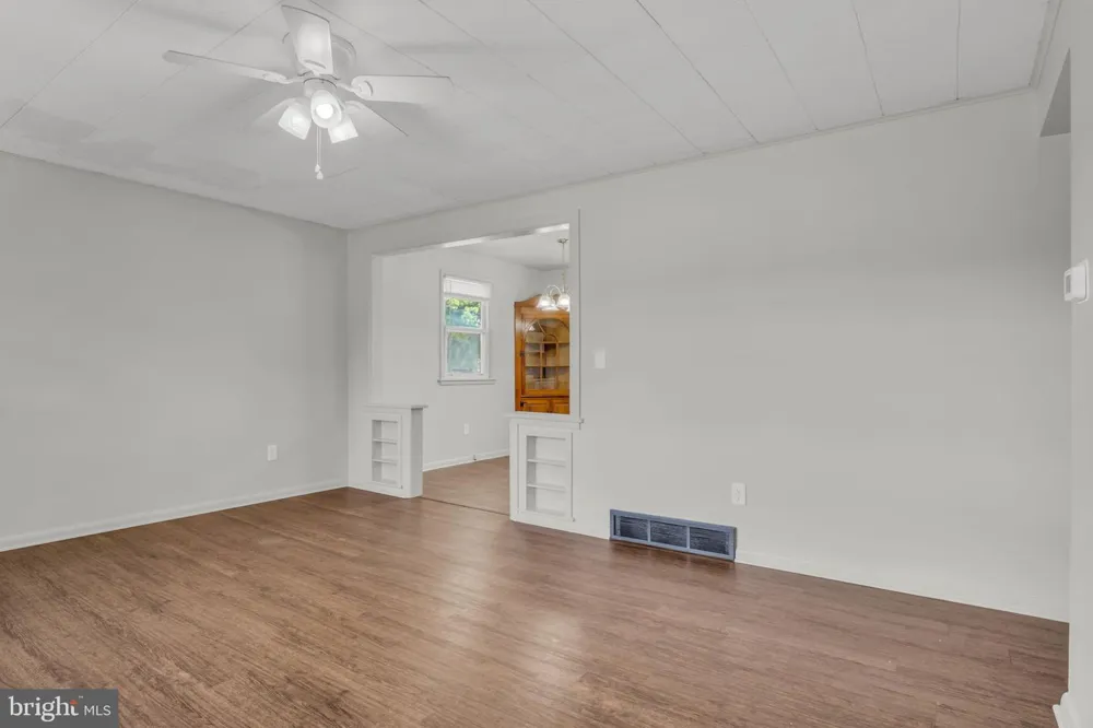 34 WAGNER DRIVE Carlisle, PA 17013
