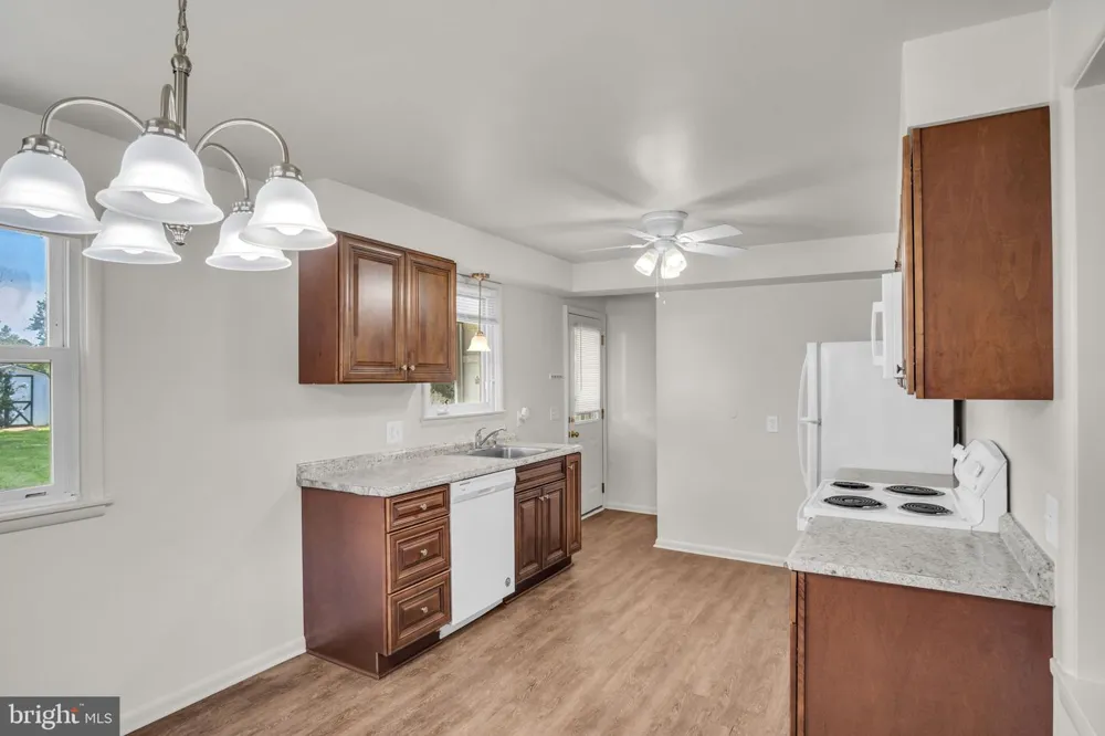 34 WAGNER DRIVE Carlisle, PA 17013