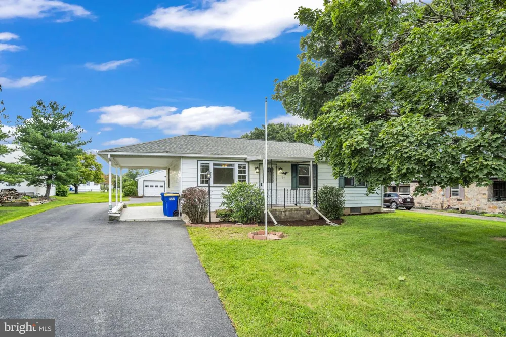 34 WAGNER DRIVE Carlisle, PA 17013