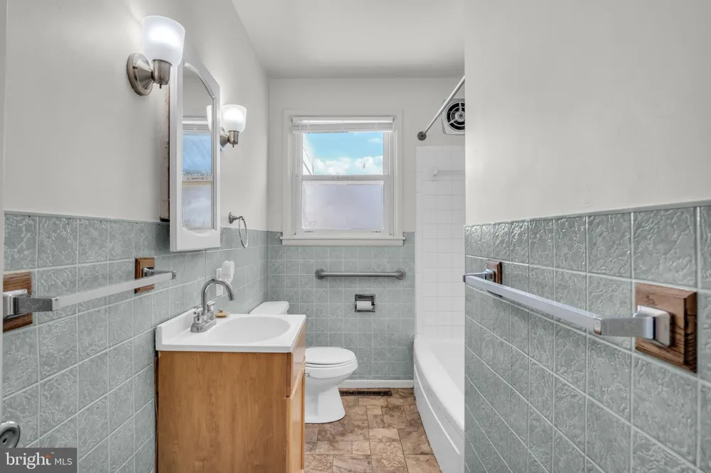 34 WAGNER DRIVE Carlisle, PA 17013