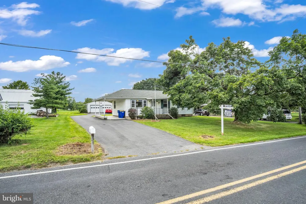 34 WAGNER DRIVE Carlisle, PA 17013