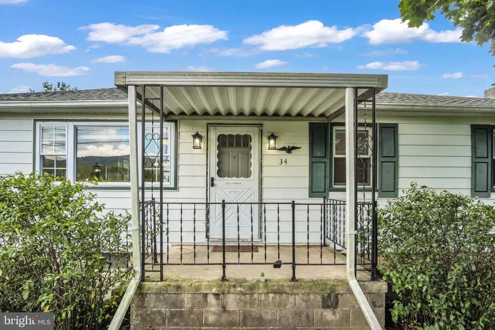 34 WAGNER DRIVE Carlisle, PA 17013