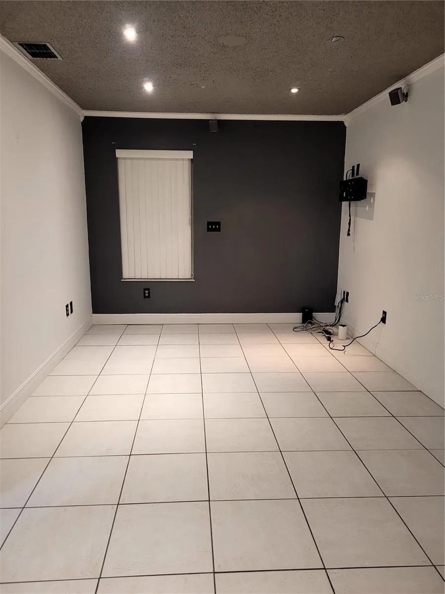 10803 ARMENIA AVENUE Tampa, FL 33612