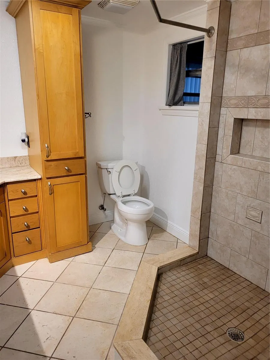 10803 ARMENIA AVENUE Tampa, FL 33612