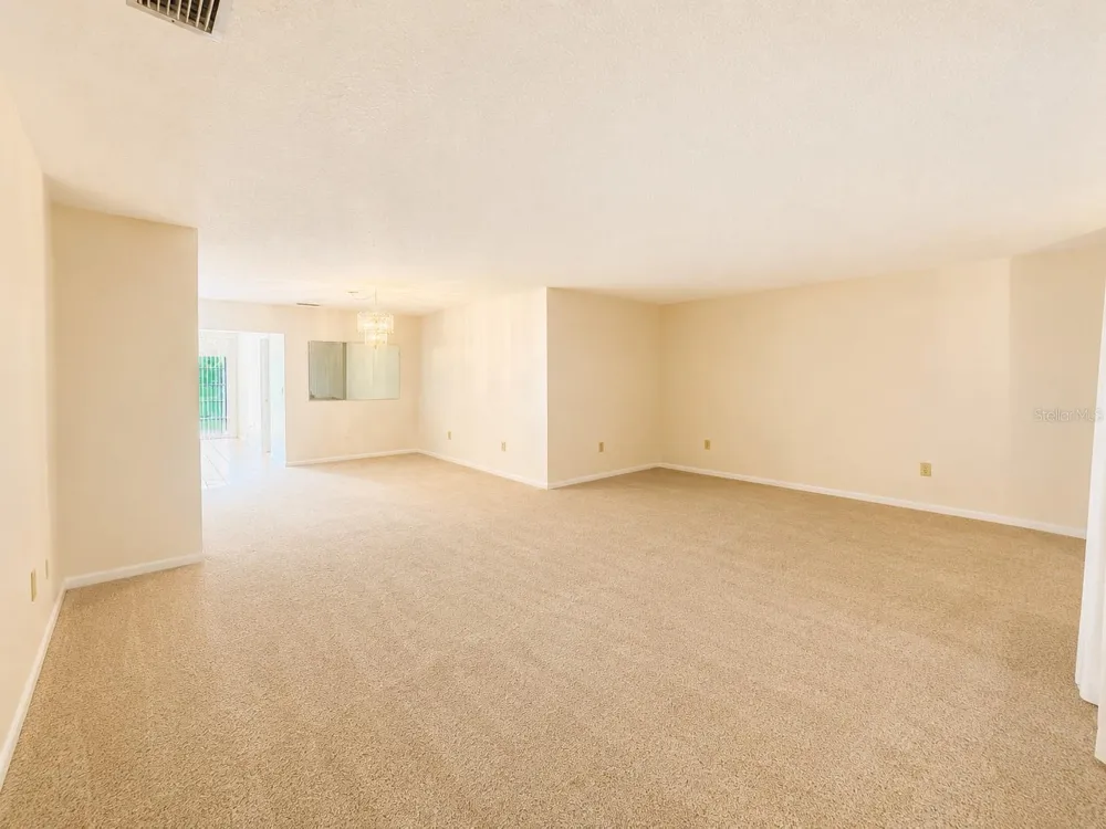 310 FAIRCROSS CIRCLE Sun City Center, FL 33573