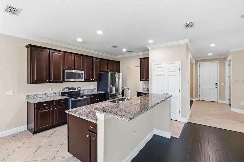 2033 SCRUB JAY ROAD Apopka, FL 32703