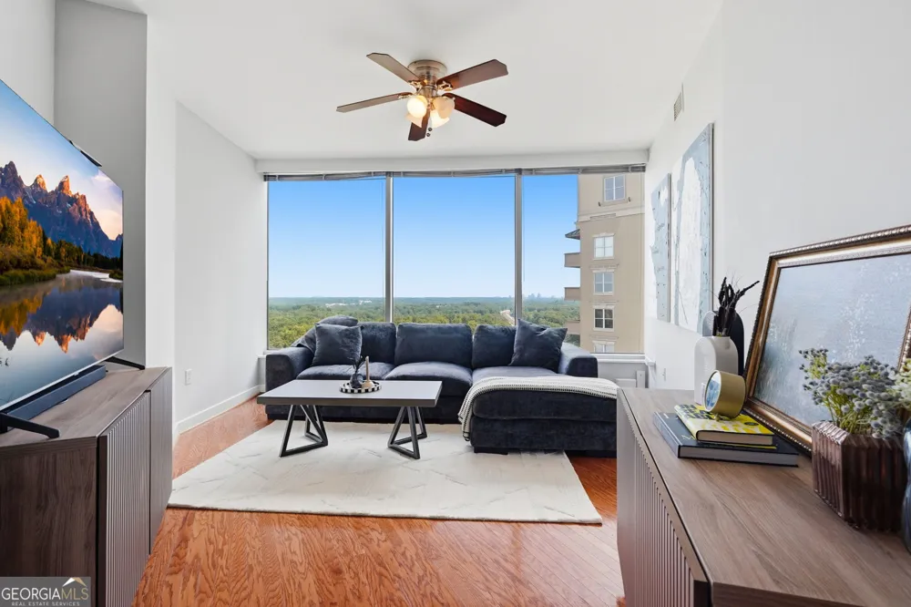 3338 Peachtree RD NE Atlanta, GA 30326