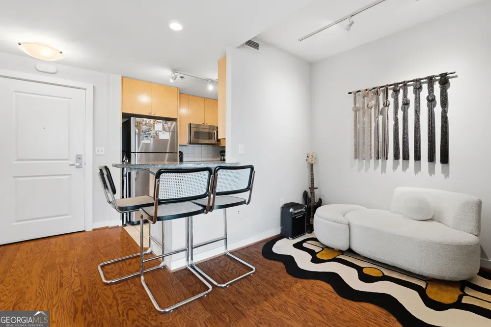 3338 Peachtree RD NE Atlanta, GA 30326