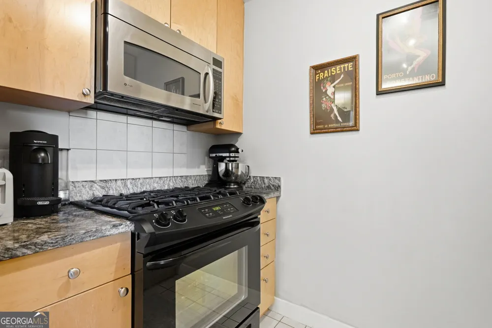 3338 Peachtree RD NE Atlanta, GA 30326