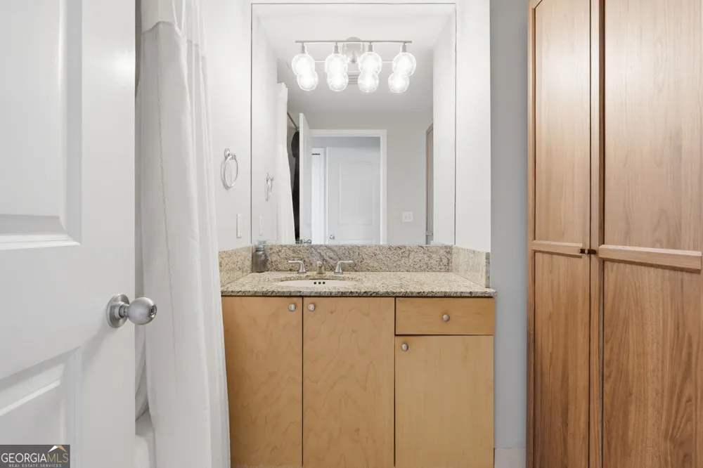 3338 Peachtree RD NE Atlanta, GA 30326