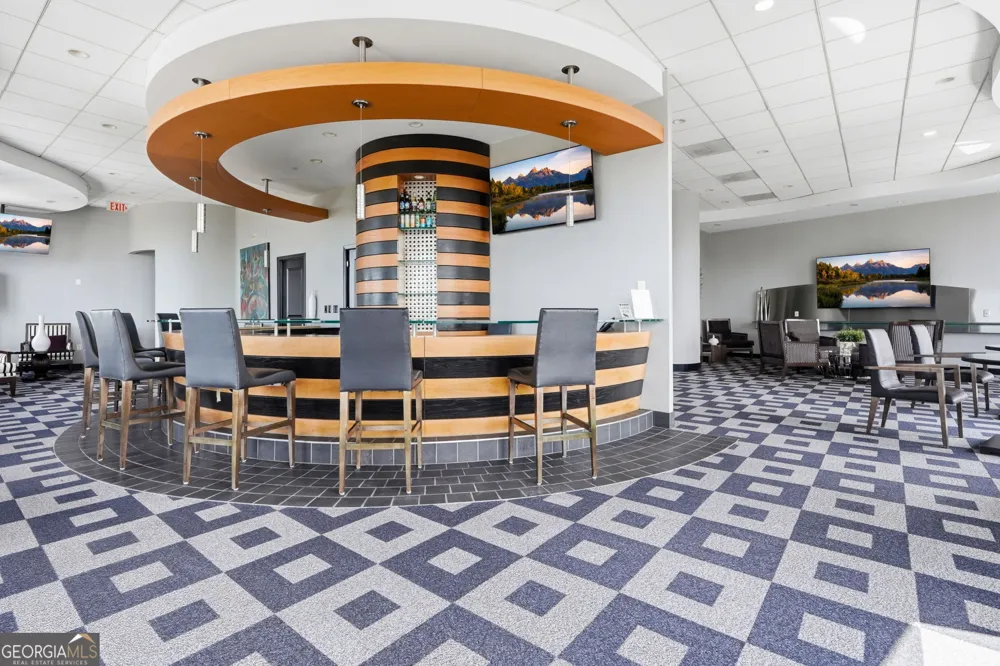 3338 Peachtree RD NE Atlanta, GA 30326