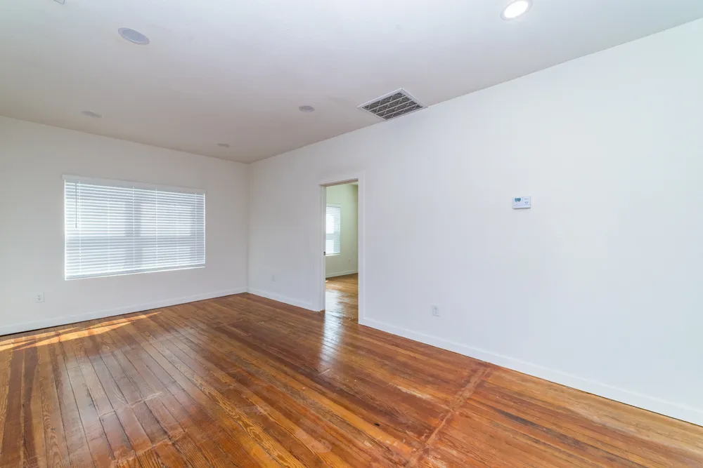 930 W Ridgewood Court San Antonio, TX 78201