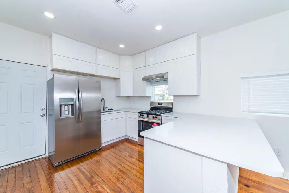 930 W Ridgewood Court San Antonio, TX 78201
