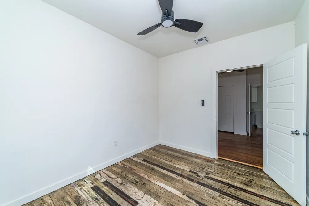 930 W Ridgewood Court San Antonio, TX 78201