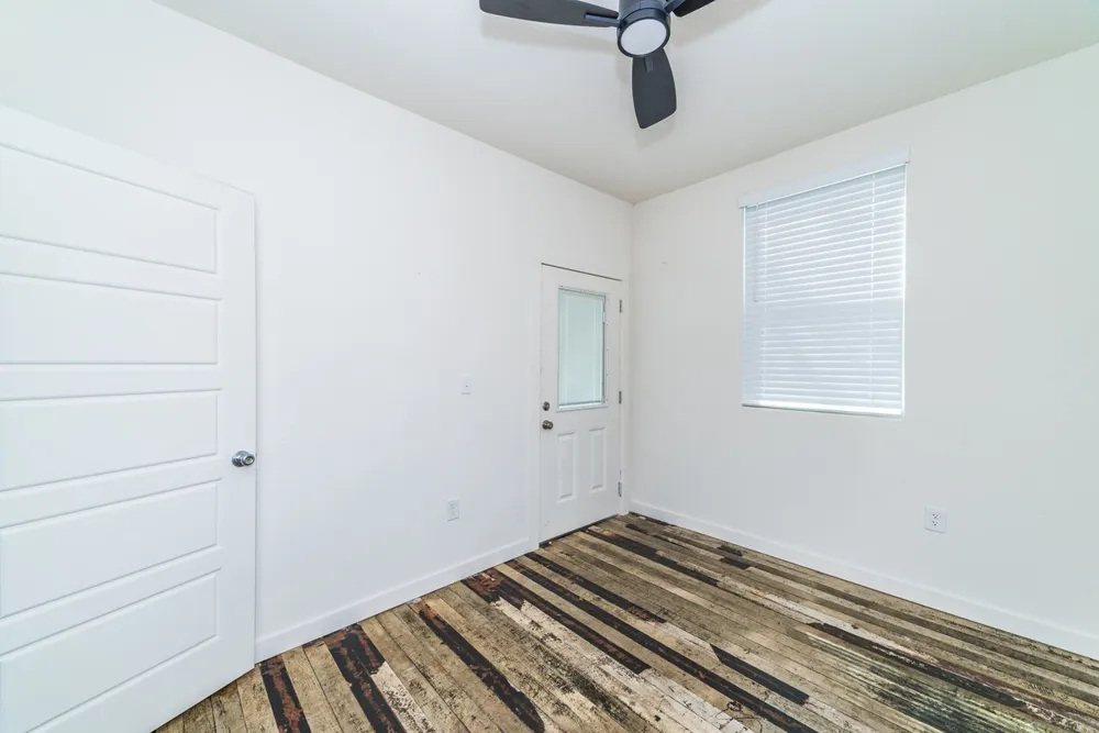 930 W Ridgewood Court San Antonio, TX 78201