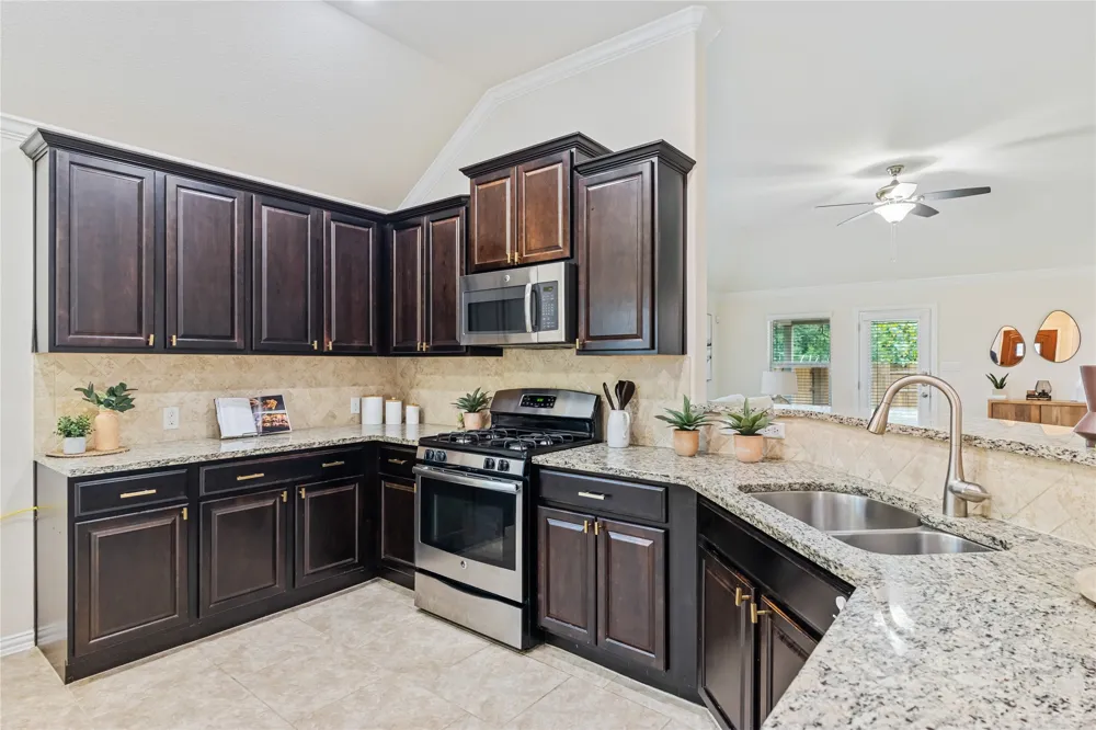 4017 Darryl Street Round Rock, TX 78681