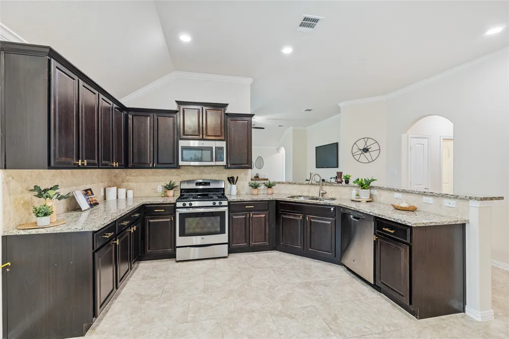 4017 Darryl Street Round Rock, TX 78681