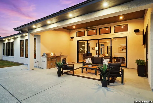 68 Ranch Heights Fair Oaks Ranch, TX 78015