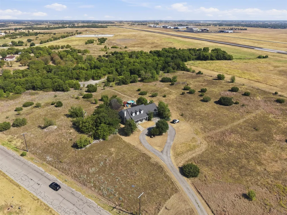 2116 Woodard ave Avenue Cleburne, TX 76033