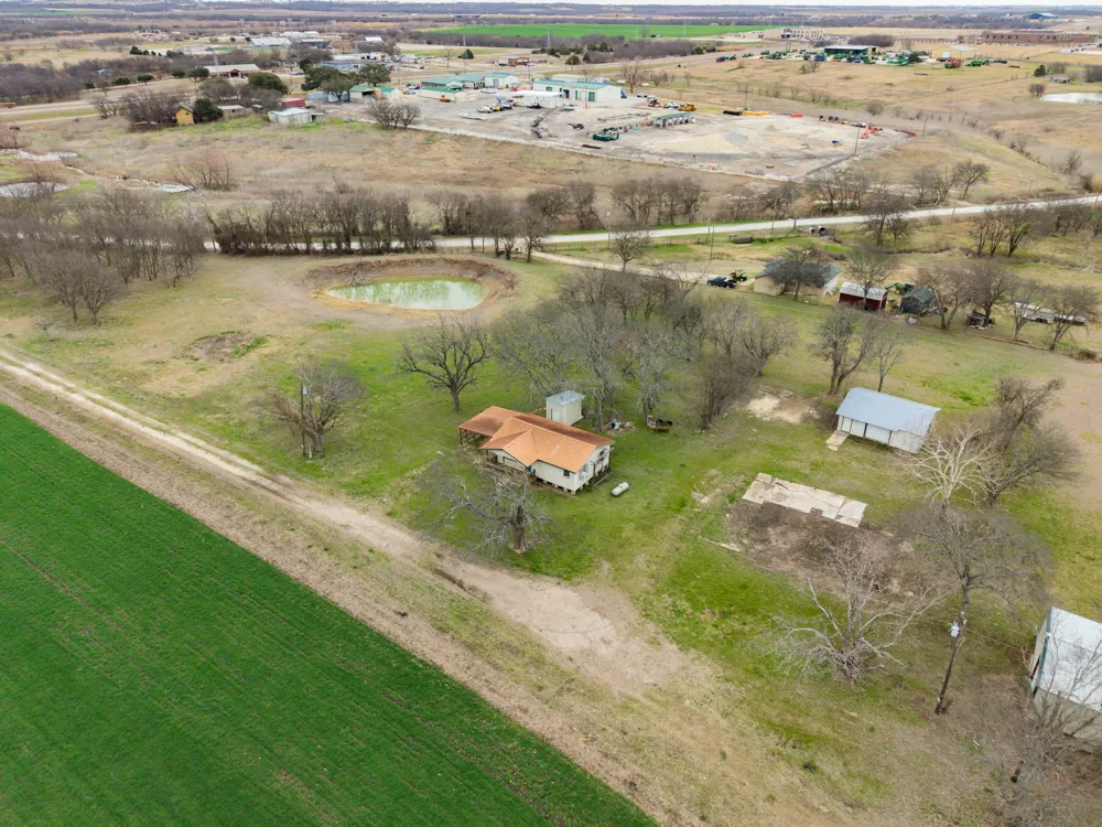 895 Hcr 2452 Hillsboro, TX 76645