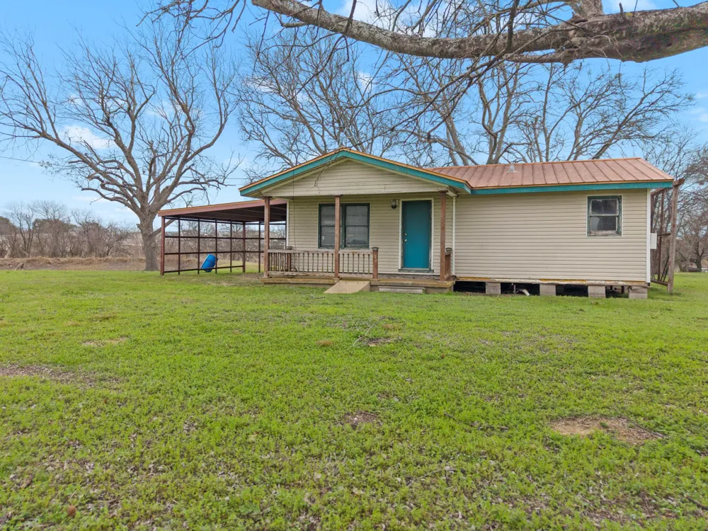 895 Hcr 2452 Hillsboro, TX 76645