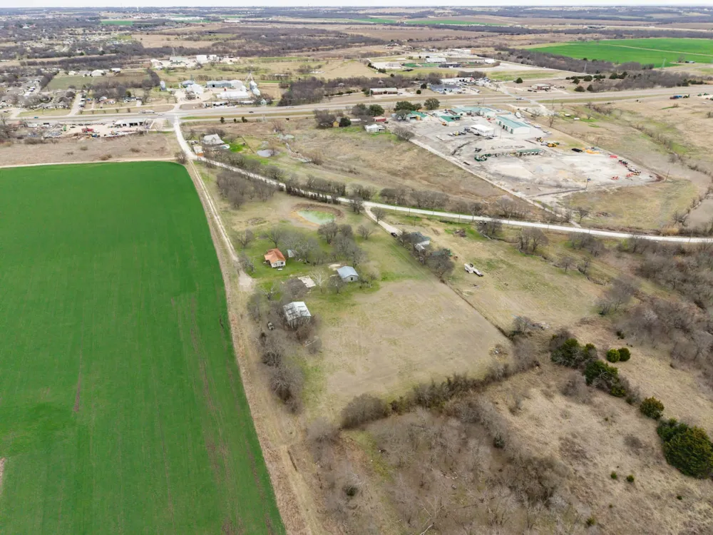 895 Hcr 2452 Hillsboro, TX 76645