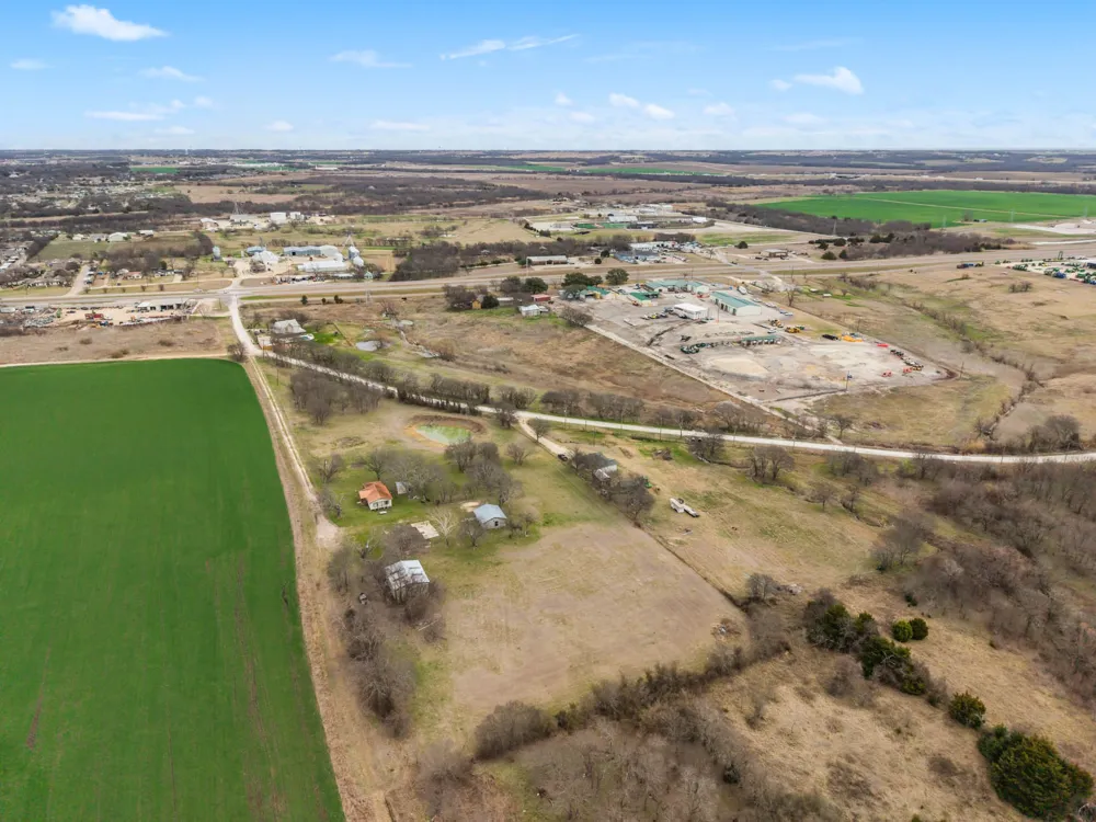895 Hcr 2452 Hillsboro, TX 76645