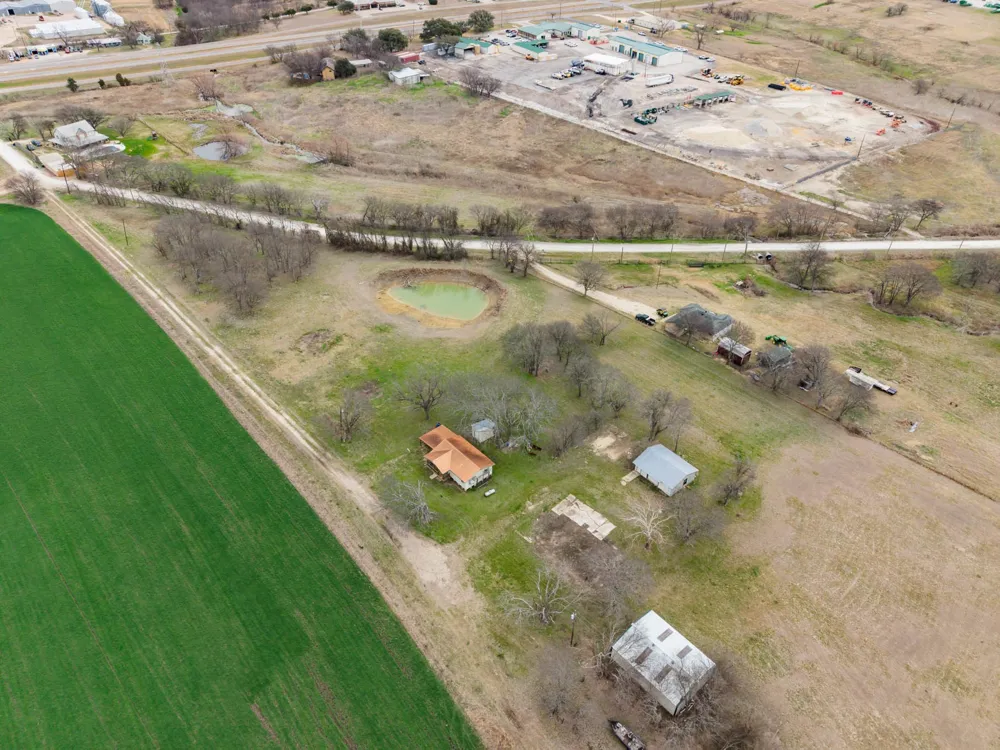895 Hcr 2452 Hillsboro, TX 76645