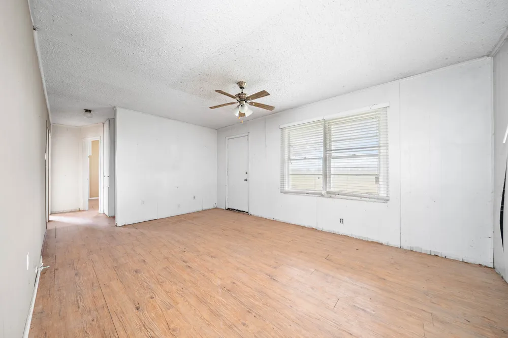 895 Hcr 2452 Hillsboro, TX 76645
