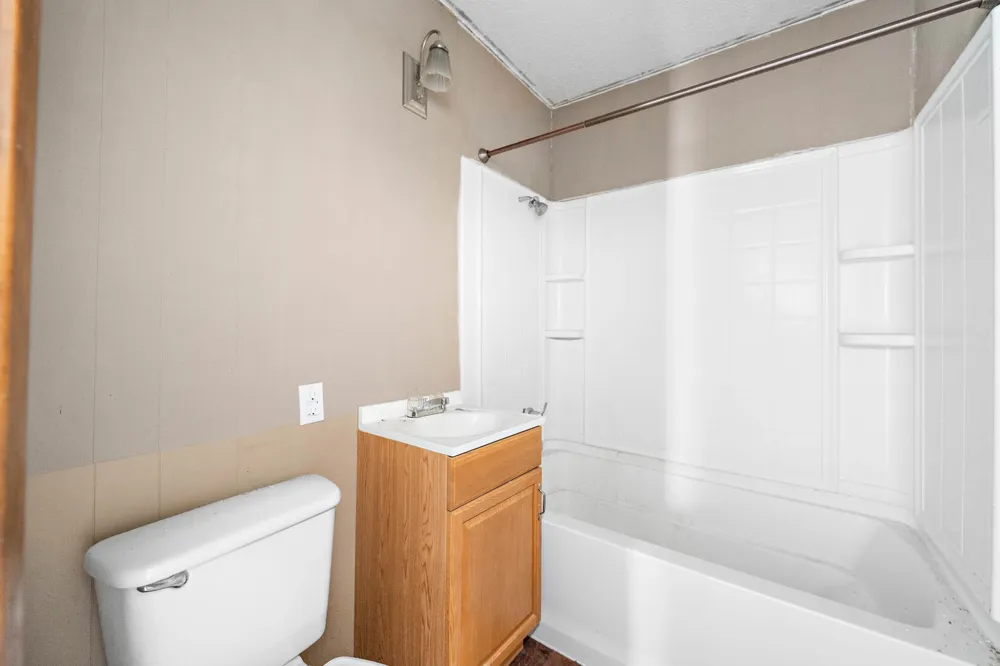 895 Hcr 2452 Hillsboro, TX 76645