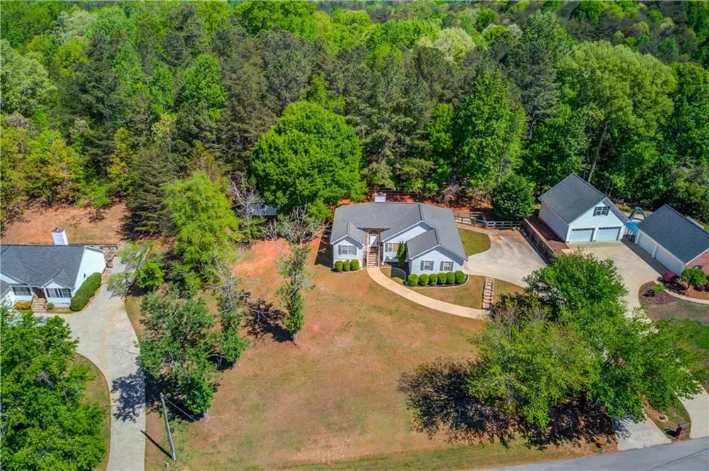 3314 Banks Mountain Drive Gainesville, GA 30506