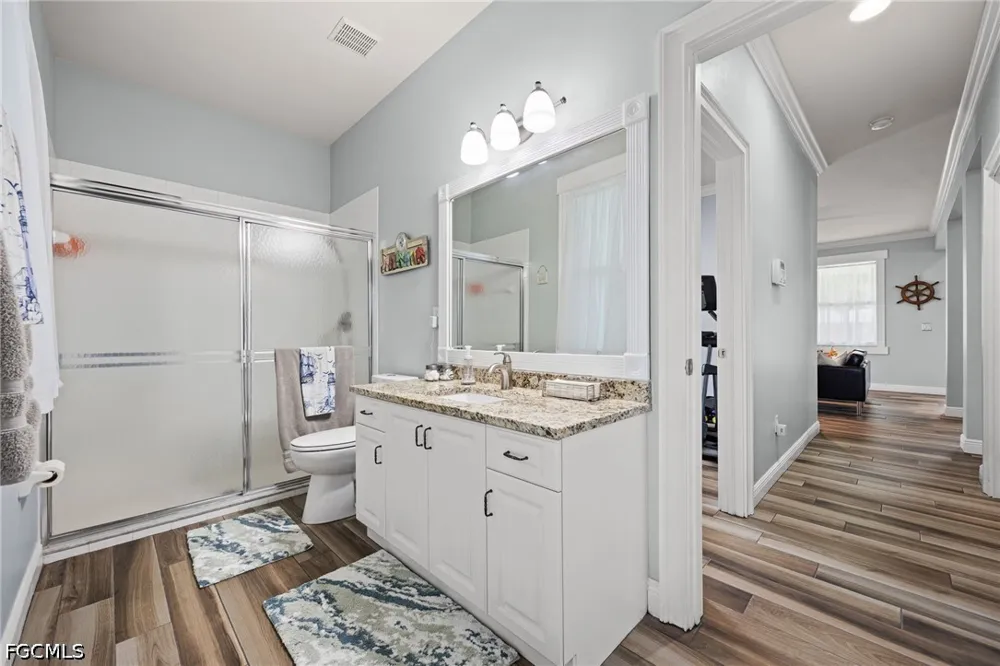 Oakview Circle Alva, FL 33920