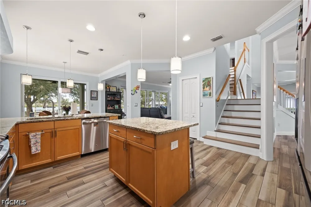 Oakview Circle Alva, FL 33920