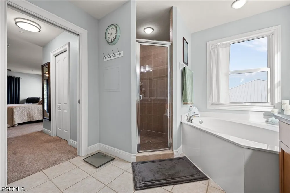 Oakview Circle Alva, FL 33920