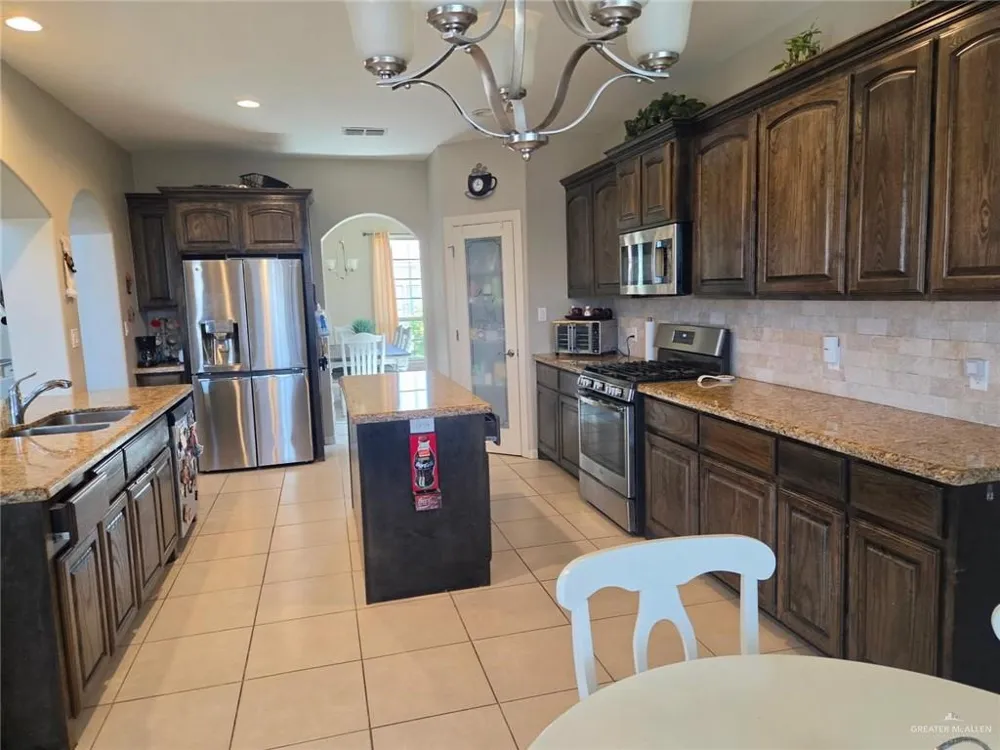 3901 Green Jay Drive Mission, TX 78572