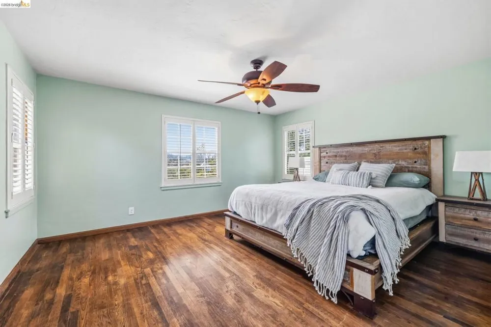242 Hillcrest Dr Sonora, CA 95370