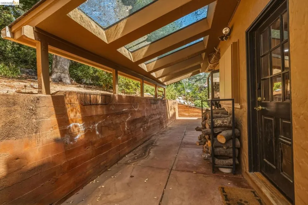 242 Hillcrest Dr Sonora, CA 95370