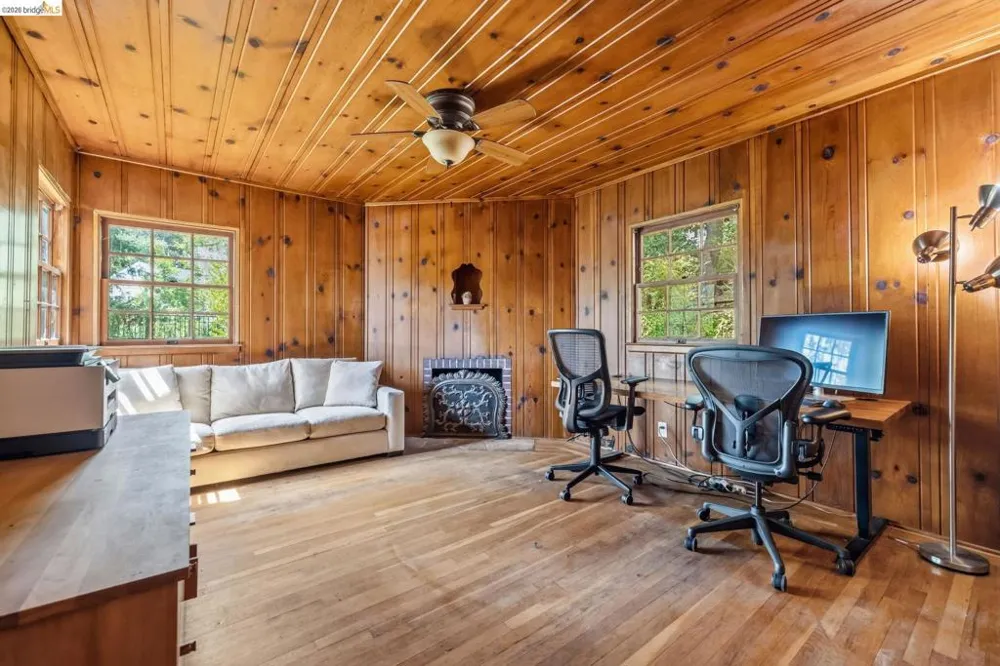 242 Hillcrest Dr Sonora, CA 95370