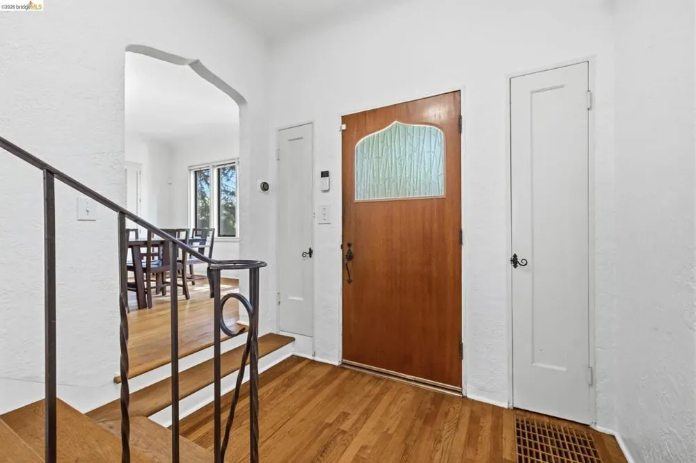 242 Hillcrest Dr Sonora, CA 95370