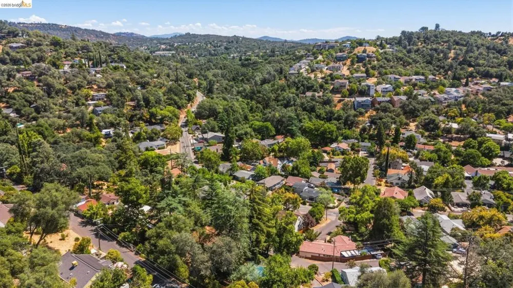 242 Hillcrest Dr Sonora, CA 95370